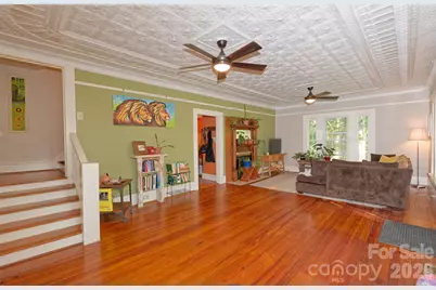 700 N Trade Avenue, Landrum, SC 29356 - Photo 10
