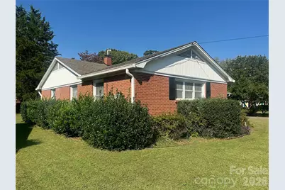 1400 Capri Road, Winston Salem, NC 27103 - Photo 4