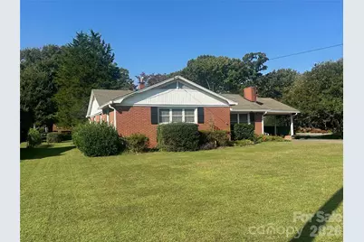 1400 Capri Road, Winston Salem, NC 27103 - Photo 8