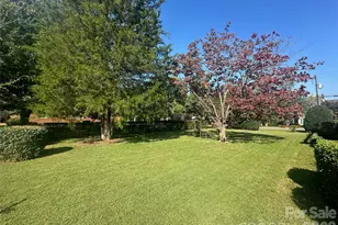 1400 Capri Rd, Winston Salem, NC 27103 - Photo 10