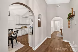 1422 McIlroy Rd, Charlotte, NC 28212 - Photo 4