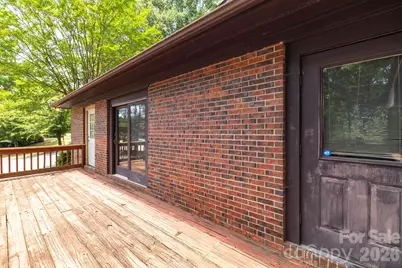 114 S Park Terrace, Eden, NC 27288 - Photo 6
