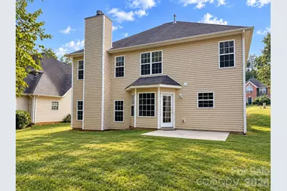 5124 Eagle Creek Drive, Charlotte, NC 28269 - Photo 2