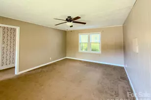 40 Duncan Ln, Newland, NC 28657 - Photo 8