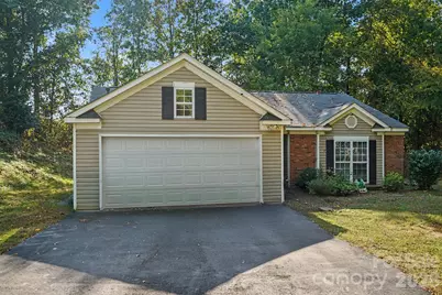 706 White Oak Lane, Matthews, NC 28104 - Photo 2