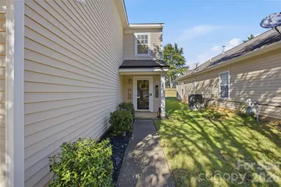 8335 Wallace Glen Drive, Charlotte, NC 28212 - Photo 6