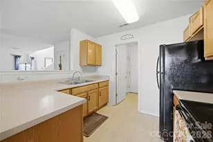 8335 Wallace Glen Dr, Charlotte, NC 28212 - Photo 12
