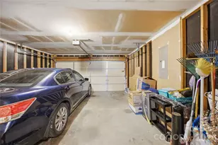 8335 Wallace Glen Dr, Charlotte, NC 28212 - Photo 30