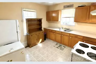 412 Carolina Avenue, Shelby, NC 28150 - Photo 4