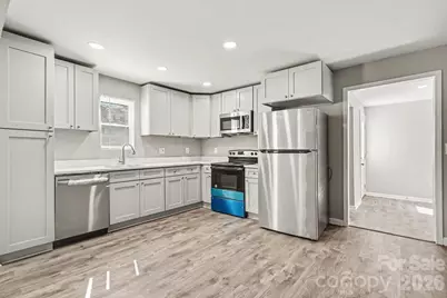 38 Pine Street, Great Falls, SC 29055 - Photo 8