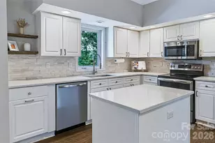 2122 N Rugby Rd, Hendersonville, NC 28791 - Photo 26