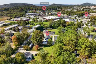 305 Chadwick Ave, Hendersonville, NC 28792 - Photo 4