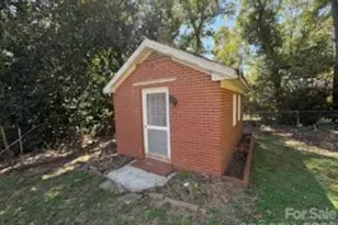 1212 Brookwood Dr, Shelby, NC 28150 - Photo 28