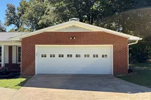 1212 Brookwood Dr, Shelby, NC 28150 - Photo 32