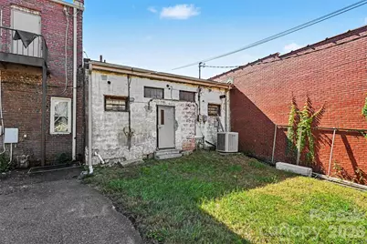 136 W Virginia Avenue, Bessemer City, NC 28016 - Photo 30