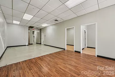 136 W Virginia Avenue, Bessemer City, NC 28016 - Photo 10