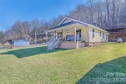 3009 Dellwood Road, Waynesville, NC 28786 - Photo 4