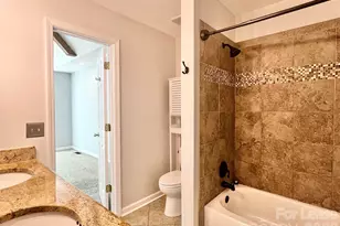 220 S Clarkson St, Charlotte, NC 28202 - Photo 18