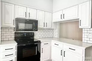 220 S Clarkson St, Charlotte, NC 28202 - Photo 2