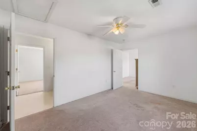 121 24th Street NW, Hickory, NC 28601 - Photo 18