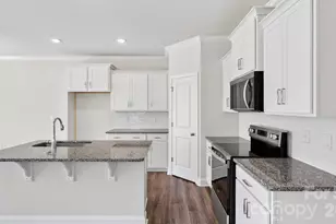 42 Creekview Rd, Hendersonville, NC 28792 - Photo 6