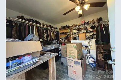 4310 Dinglewood Avenue, Charlotte, NC 28205 - Photo 10