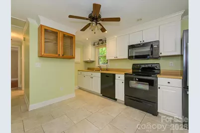 3714 Fieldcrest Circle NW, Concord, NC 28027 - Photo 10