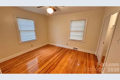 690 Brookdale Drive, Statesville, NC 28677 - Photo 2