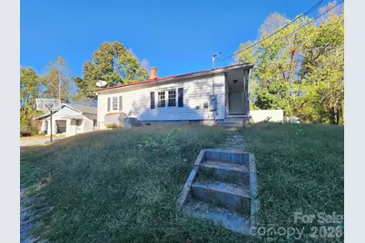 1416 Graystone Place SW, Lenoir, NC 28645 - Photo 2