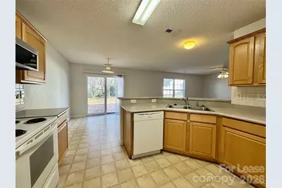 5787 Dove Point Drive SW, Concord, NC 28025 - Photo 10