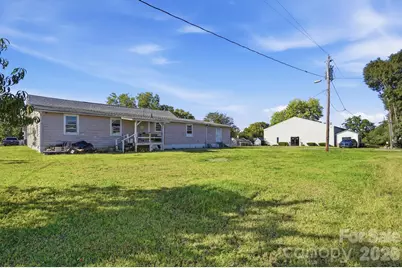706 Old North Main Street, Clover, SC 29710 - Photo 38