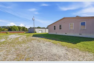 706 Old North Main Street, Clover, SC 29710 - Photo 32