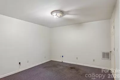 108 Kenwood Drive, Hendersonville, NC 28739 - Photo 32