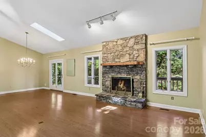 108 Kenwood Drive, Hendersonville, NC 28739 - Photo 6