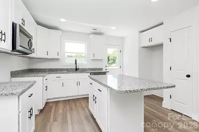 18 4th Avenue SE, Hickory, NC 28602 - Photo 22