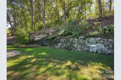 110 Shelly Drive, Hendersonville, NC 28792 - Photo 18