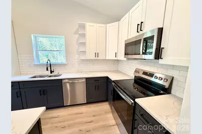 610 E Robinson Street, Dallas, NC 28034 - Photo 6
