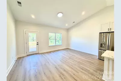 610 E Robinson Street, Dallas, NC 28034 - Photo 10