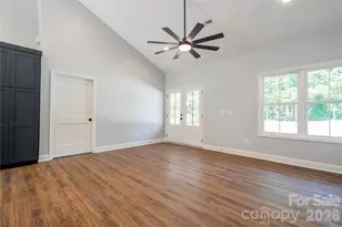 231 Hardin Cir, Grover, NC 28073 - Photo 2