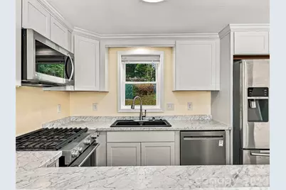 33 Phipps Street, Weaverville, NC 28787 - Photo 22