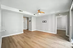 718 W Trade St, Charlotte, NC 28202 - Photo 14