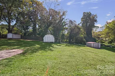 628 E Front Street, Statesville, NC 28677 - Photo 32