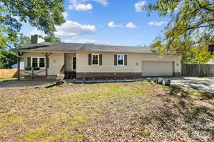 1655 Brook Dr, Fort Mill, SC 29708 - Photo 1