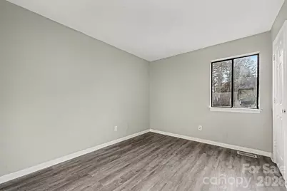 6134 Bent Tree Court, Charlotte, NC 28212 - Photo 12