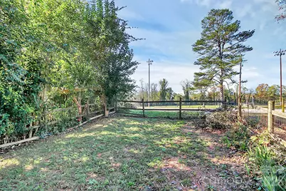 105 Oak Street, Belmont, NC 28012 - Photo 30