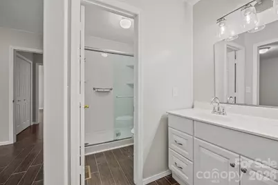 731 10th Avenue NE, Hickory, NC 28601 - Photo 26
