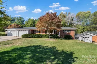 111 Eastwood Park Dr SE, Lenoir, NC 28645 - Photo 1