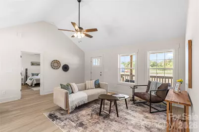 201 Springlake Road, York, SC 29745 - Photo 4