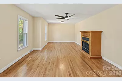 590 Crestmont Drive SE, Concord, NC 28025 - Photo 8