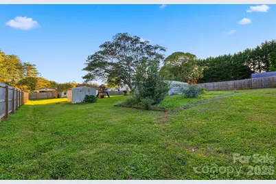 3640 Glacier Run, Claremont, NC 28610 - Photo 32